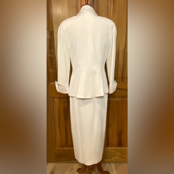 VTG 80s Couture - Daymor Couture - Powersuit - Beaded/Embroidered/Tailored - 10 - Picture 5 of 16